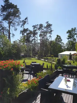 Ein Garten an der Unterkunft Wolfschlucht