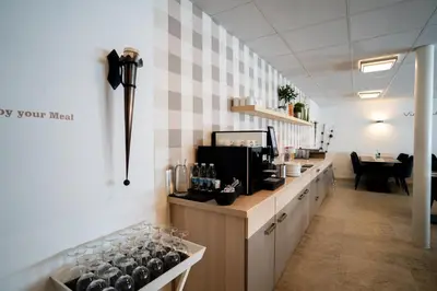 Küche/Küchenzeile in der Unterkunft AP Hotel Mannheim Viernheim