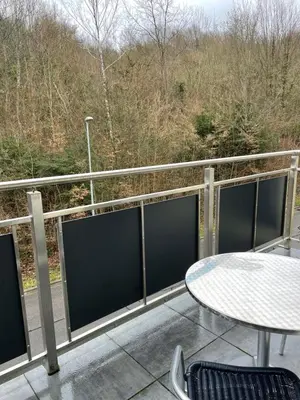 Ein Balkon oder eine Terrasse in der Unterkunft Ferienwohnung mit Waldblick