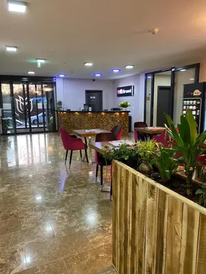 Ein Restaurant oder anderes Speiselokal in der Unterkunft Work & Sleep Boardinghouse Mannheim