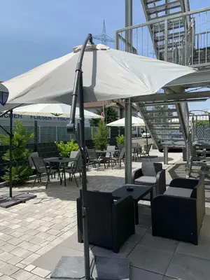 Ein Restaurant oder anderes Speiselokal in der Unterkunft Work & Sleep Boardinghouse Mannheim