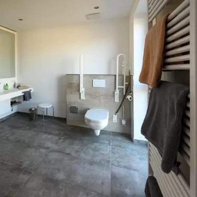Ein Badezimmer in der Unterkunft Gästehaus zum Weintraum