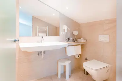 Ein Badezimmer in der Unterkunft Birkenfelder Hof