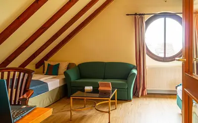 Ein Sitzbereich in der Unterkunft Trip Inn Bristol Hotel Mainz
