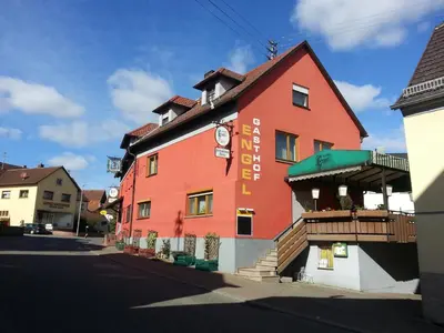 Das Gebäude in dem sich die Pension befindet