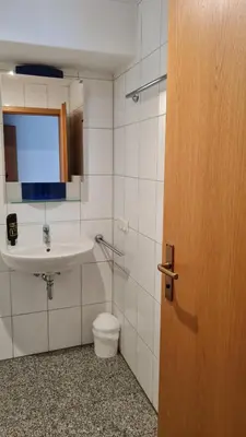 Ein Badezimmer in der Unterkunft Hotel Kartäuser Hof Mainz Bodenheim