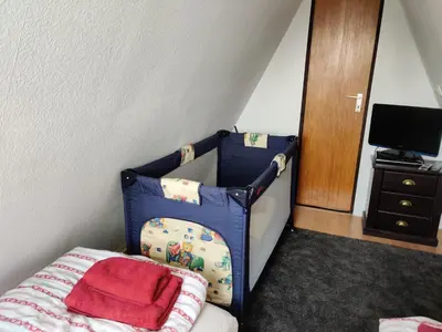 Ein Bett oder Betten in einem Zimmer der Unterkunft Nurdachhaus Marie im Nordschwarzwald