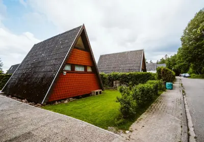 Das Gebäude in dem sich das Ferienhaus befindet