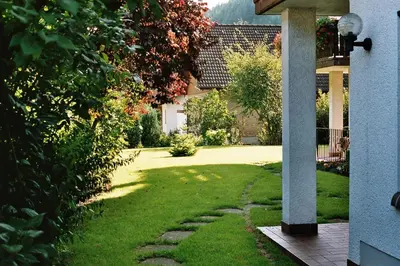 Ein Garten an der Unterkunft Ferienhaus Moser