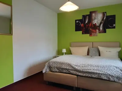 Ein Bett oder Betten in einem Zimmer der Unterkunft Hotel Gasthof Zur Krone