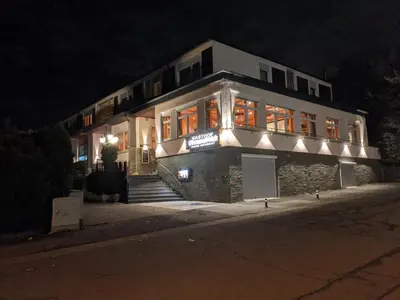 Das Gebäude in dem sich das Hotel befindet