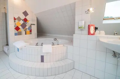 Ein Badezimmer in der Unterkunft Hotel am Wasen