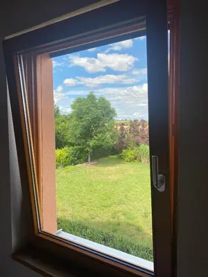 Ein Garten an der Unterkunft SECRA Exclusive Maisonette-Ferienzimmer Am Backhausgarten