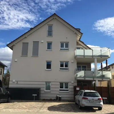 Das Gebäude in dem sich die Ferienwohnung befindet