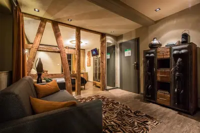 Ein Sitzbereich in der Unterkunft Farmerhaus-Lodge