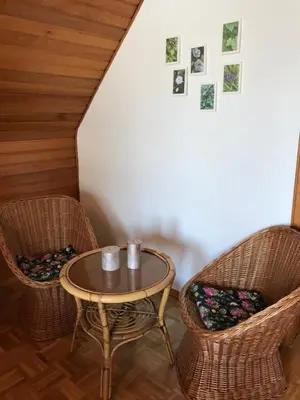 Ein Sitzbereich in der Unterkunft Ferienhaus Riesling