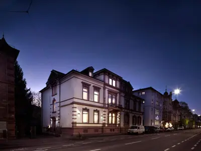 Das Gebäude in dem sich das Aparthotel befindet