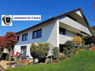 Das Gebäude in dem sich die Ferienwohnung befindet