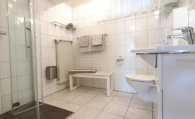 Ein Badezimmer in der Unterkunft Gästezimmer-Apartment Heidi Hönl