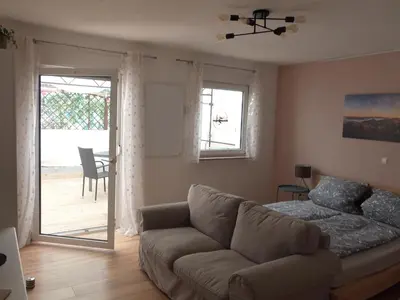 Ein Sitzbereich in der Unterkunft Ferienwohnung Palatina Annweiler