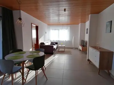 Ein Sitzbereich in der Unterkunft Ferienwohnung Max und Moritz