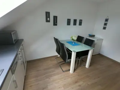 TV/Unterhaltungsangebot in der Unterkunft Moderne Ferienwohnung in Durmersheim 2 Zi, Nähe Rhein und Messe KA
