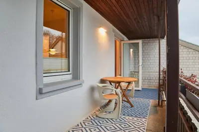 Ein Sitzbereich in der Unterkunft Gemütliche Wohnung mit Balkon