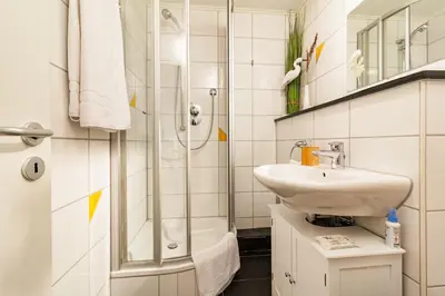Ein Badezimmer in der Unterkunft Ruhiges Apartment Ettlingen-Spessart