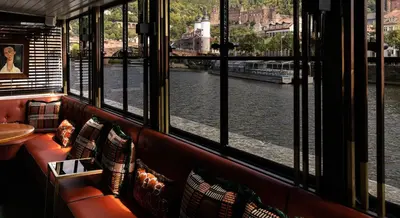 Ein Sitzbereich in der Unterkunft House of Hütter- Heidelberg Suites Boutique