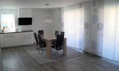 TV/Unterhaltungsangebot in der Unterkunft Flat11 4-Zi Wohnung Messe Karlsruhe