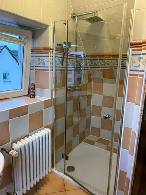 Ein Badezimmer in der Unterkunft L8 Street - Heimsheim