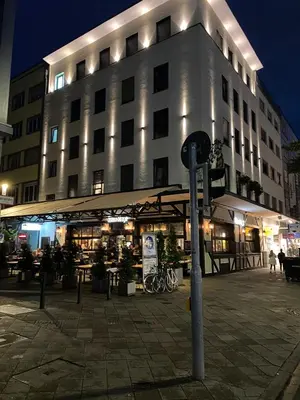 Das Gebäude in dem sich das Hotel befindet