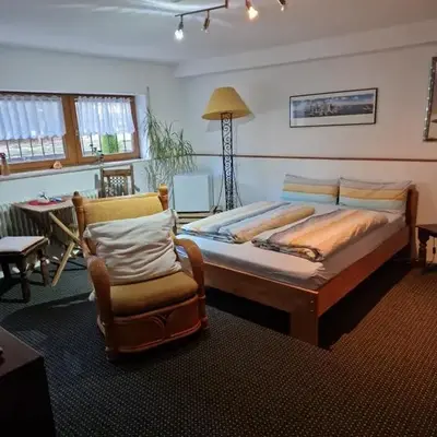 Großes gemütliches Zimmer mit eigener Dusche