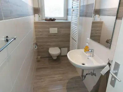 Ein Badezimmer in der Unterkunft Monteurwohnung Mühlacker - L8 Street
