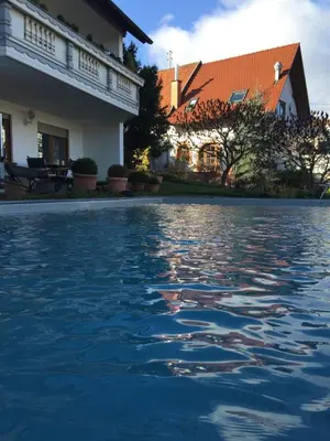 Der Swimmingpool an oder in der Nähe von Ferienwohnung Meyer