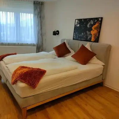 Gästezimmer / Weingut Peter