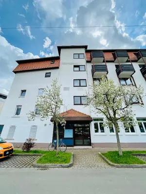 Das Gebäude in dem sich die Ferienwohnung befindet