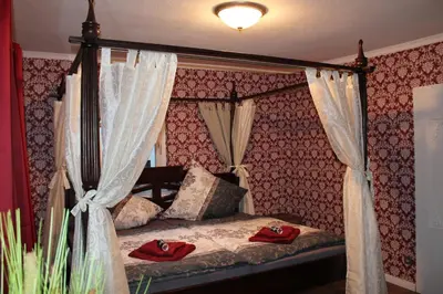 Ein Bett oder Betten in einem Zimmer der Unterkunft Appartement Altstadt, Gasthaus Hirsch