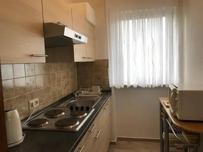 Küche/Küchenzeile in der Unterkunft Haus Waldblick - Ferienwohnung Sonnenplätzchen, Bad Bergzabern