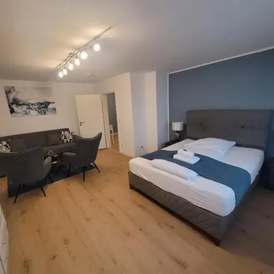 Ein Bett oder Betten in einem Zimmer der Unterkunft Große,Schöne FeWo nähe Schwetzingen-Hockenheim 3 Zimmer mit Balkon