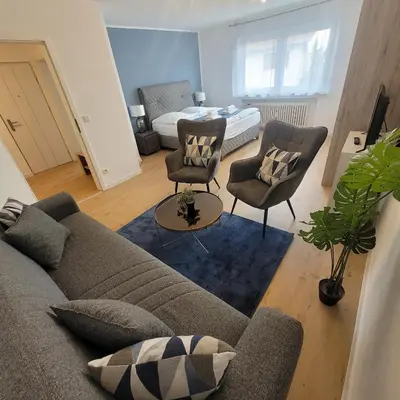 Ein Sitzbereich in der Unterkunft Große,Schöne FeWo nähe Schwetzingen-Hockenheim 3 Zimmer mit Balkon