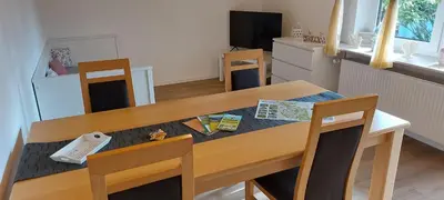 TV/Unterhaltungsangebot in der Unterkunft Tolle Untergeschoss-Wohnung für bis zu 5 Personen mit großem Garten und Terrasse