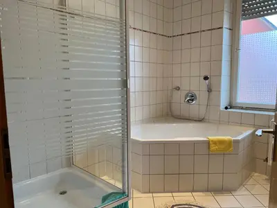 Ein Badezimmer in der Unterkunft Ferienappartements Dolgesheim 2