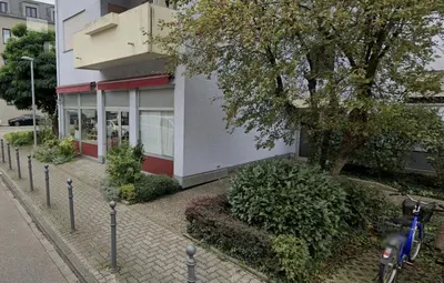 Ein Garten an der Unterkunft Design Studio Karlsruhe Durlach - Stylisches Apartment 70qm Altstadt
