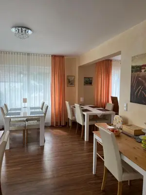 Ein Sitzbereich in der Unterkunft Gästehaus Elisabeth