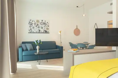 Ein Sitzbereich in der Unterkunft Candlewood Suites Heidelberg by IHG