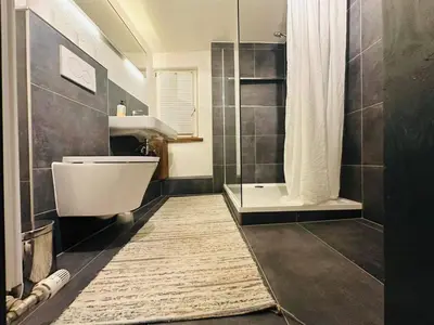 Ein Badezimmer in der Unterkunft Studiowohnung im preisgekrönten Denkmal in Groß-Umstadt