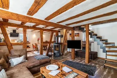 Ein Sitzbereich in der Unterkunft Studiowohnung im preisgekrönten Denkmal in Groß-Umstadt