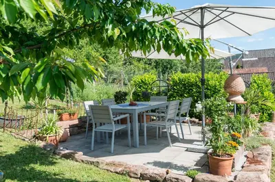 Ein Garten an der Unterkunft FEWO Odenwald - Anna