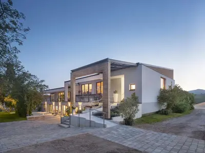 Das Gebäude in dem sich die Ferienwohnung befindet